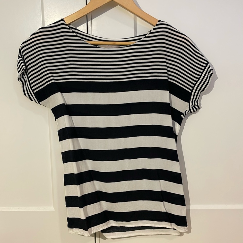 Banana Republic striped T-shirt size XS